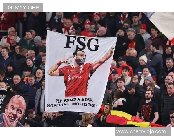 英超精彩对决尤文图斯大胜莱比锡五球狂潮引发全场热烈反响