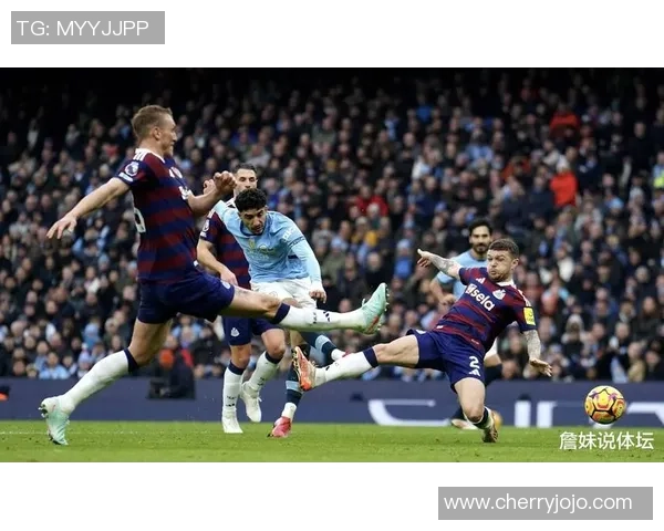 西甲赛场惊现冷门AC米兰逆转曼城上演帽子戏法精彩瞬间