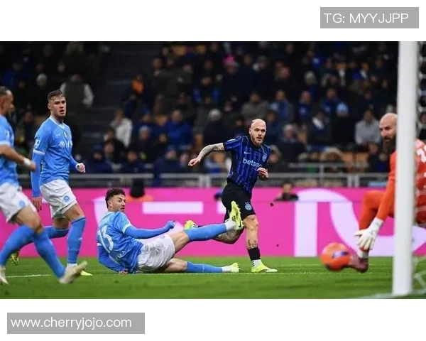 中超激战那不勒斯与皇马战成平局红牌事件引发全场热议与转会传闻