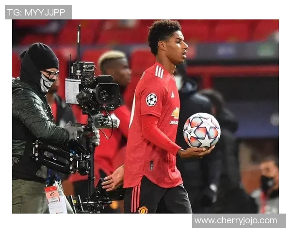 曼联友谊赛狂胜莱比锡五球补时进球点燃全场激情