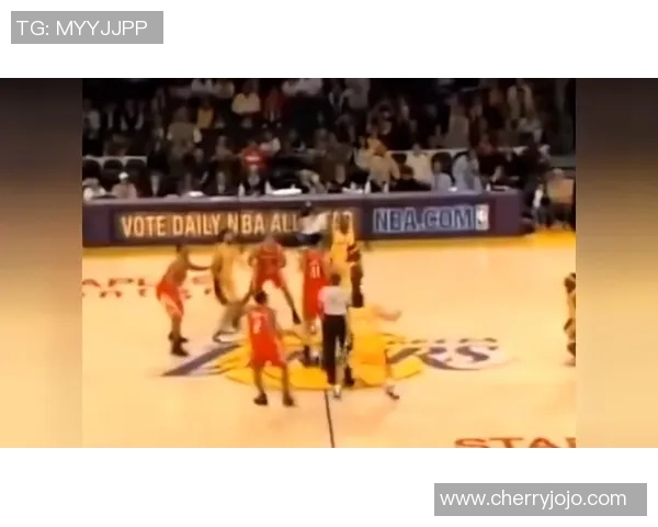 浓眉与姚明的巅峰对决：谁才是篮球场上的盖帽王者