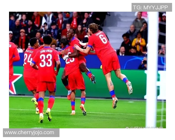 意甲大战：马竞狂胜曼联五球大捷红牌事件引发全场热议