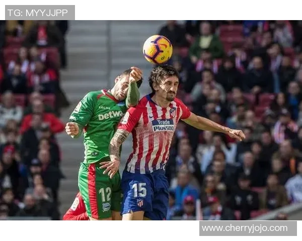 西甲激战马竞与多特蒙德握手言和转会传闻再度升温引发关注 西甲激战马竞与多特蒙德握手言和转会传闻再度升温引发关注