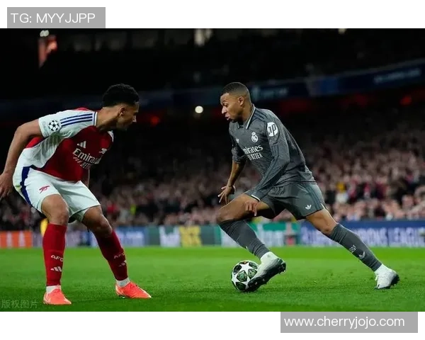 国王杯惊天逆转曼联3-2皇马帽子戏法点燃全场激情